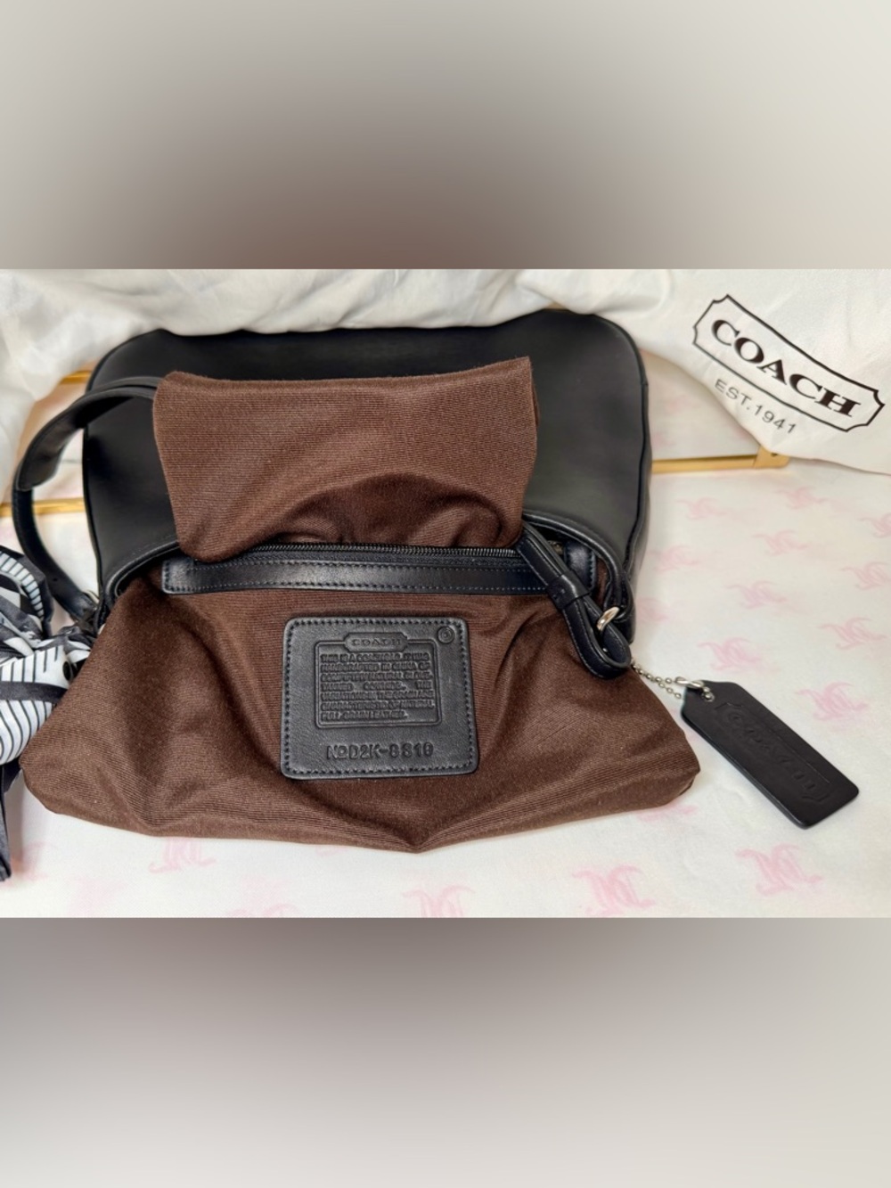 Vintage Coach Black Legacy Small Demi Hobo No. D2K-8319 - Picture 6 of 7